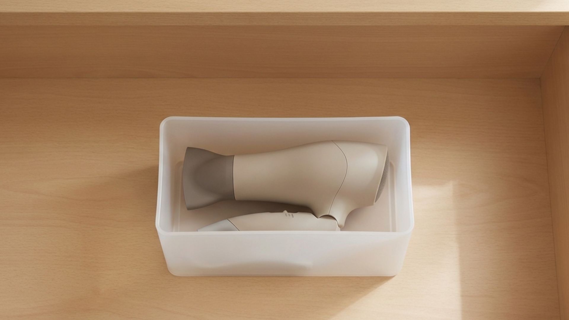 無印良品のファイルボックスを使った美しく隠すドライヤー収納